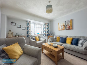 Sitting Room- click for photo gallery